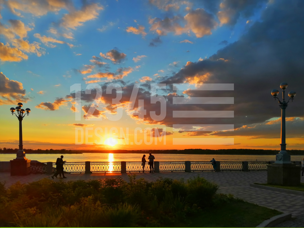 Quay of Samara in the sunset